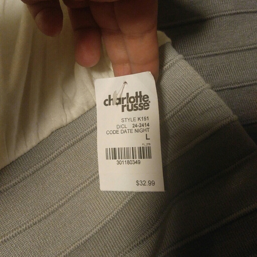 Dress - Picture 2 of 2
